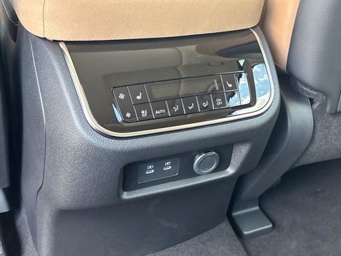 New 2027 INFINITI QX80 Luxe AWD/4WD image 34