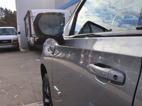 New 2026 GMC Yukon XL AT4 w/ AT4 Premium Package image 11