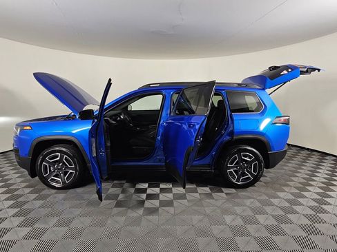 New 2026 Jeep Cherokee Laredo image 17