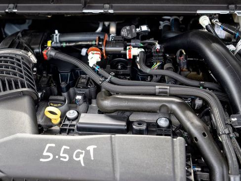 Used 2025 Ford Bronco Sport Badlands image 35