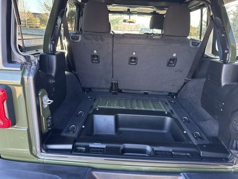 Used 2020 Jeep Wrangler Unlimited Rubicon w/ Steel Bumper Group image 16