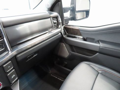 Used 2024 Ford F350 Lariat w/ Lariat Ultimate Package image 24
