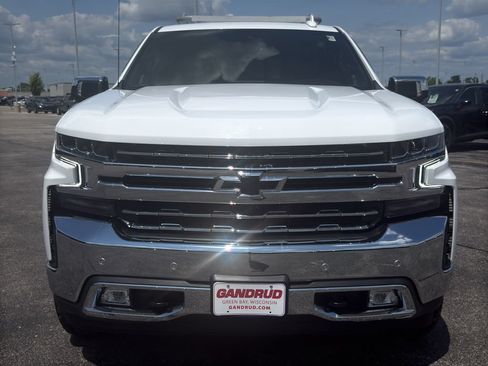Used 2022 Chevrolet Silverado 1500 LTZ AWD/4WD image 3