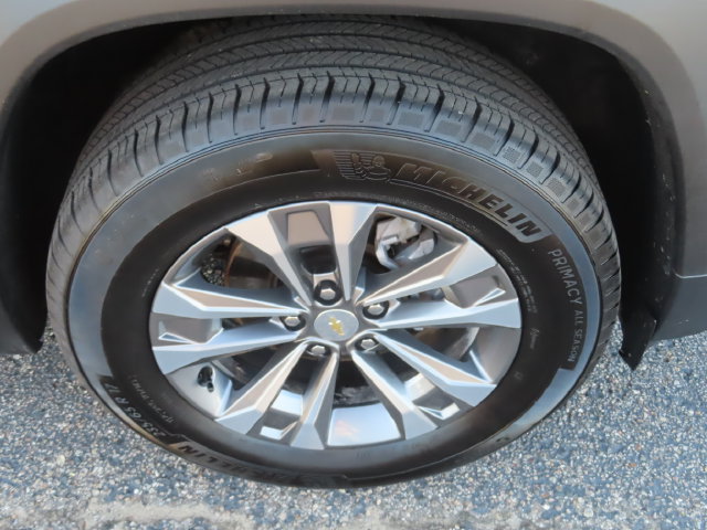 Used 2026 Chevrolet Equinox LT AWD/4WD image 13