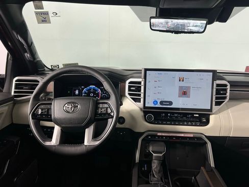 Used 2025 Toyota Sequoia Capstone image 13