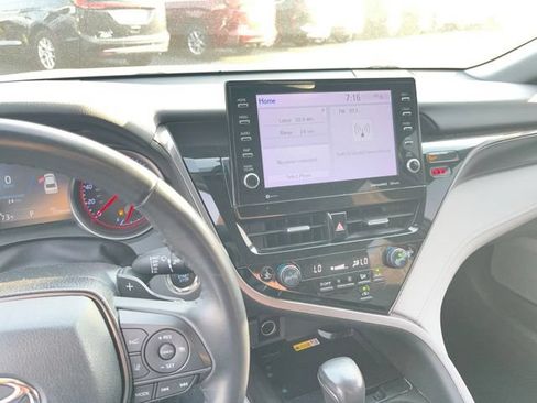 Used 2022 Toyota Camry XSE FWD image 24