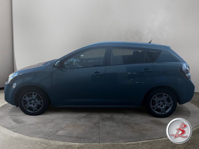 Used 2009 Pontiac Vibe w/ Preferred Package FWD image 4