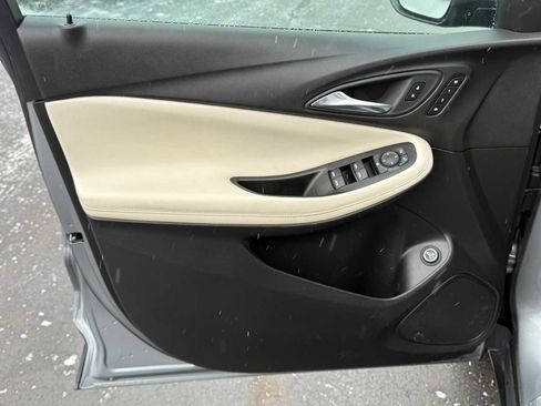 Used 2023 Buick Encore GX Essence w/ Experience Buick Package image 11