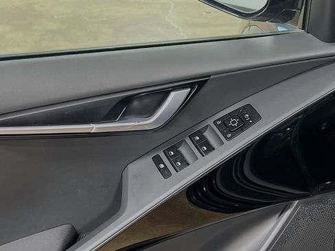 Used 2023 Kia Niro Wind image 18