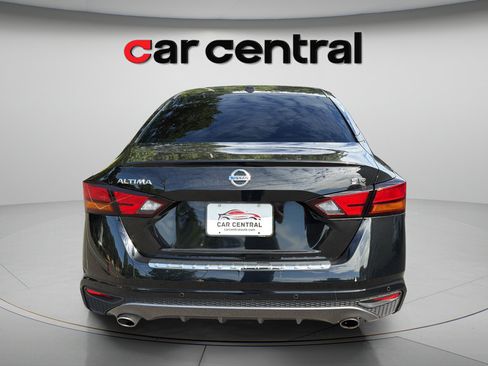 Used 2022 Nissan Altima 2.5 SR FWD image 4