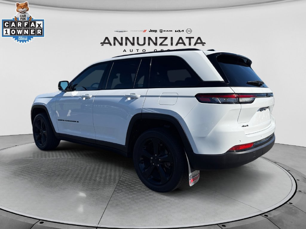 Certified 2023 Jeep Grand Cherokee Altitude AWD/4WD image 3