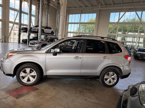 Used 2015 Subaru Forester 2.5i Premium AWD/4WD image 6