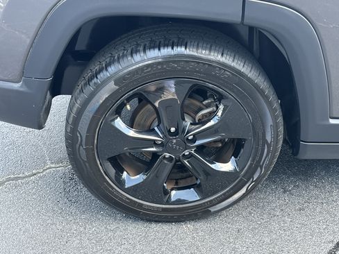 Used 2018 Jeep Compass Latitude w/ Popular Equipment Group FWD image 20