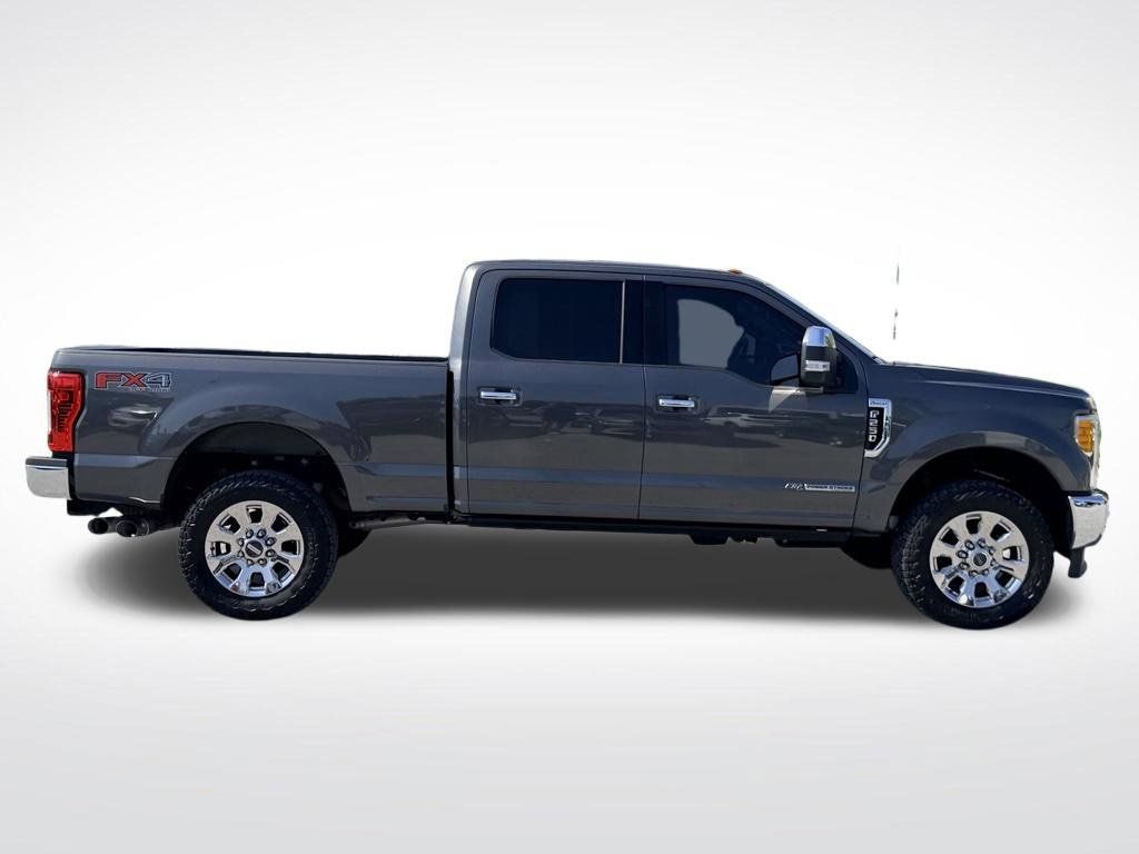 Used 2017 Ford F250 Lariat w/ Chrome Package AWD/4WD image 8