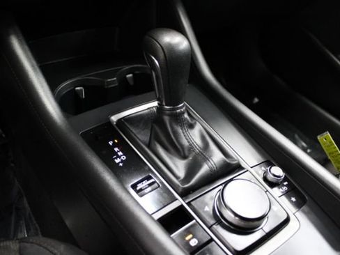 Used 2020 MAZDA MAZDA3 Sedan FWD image 14