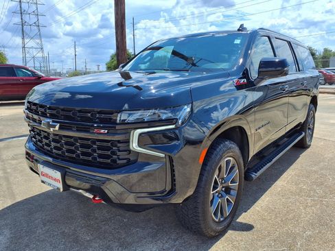 Used 2023 Chevrolet Suburban Z71 w/ Luxury Package AWD/4WD image 26