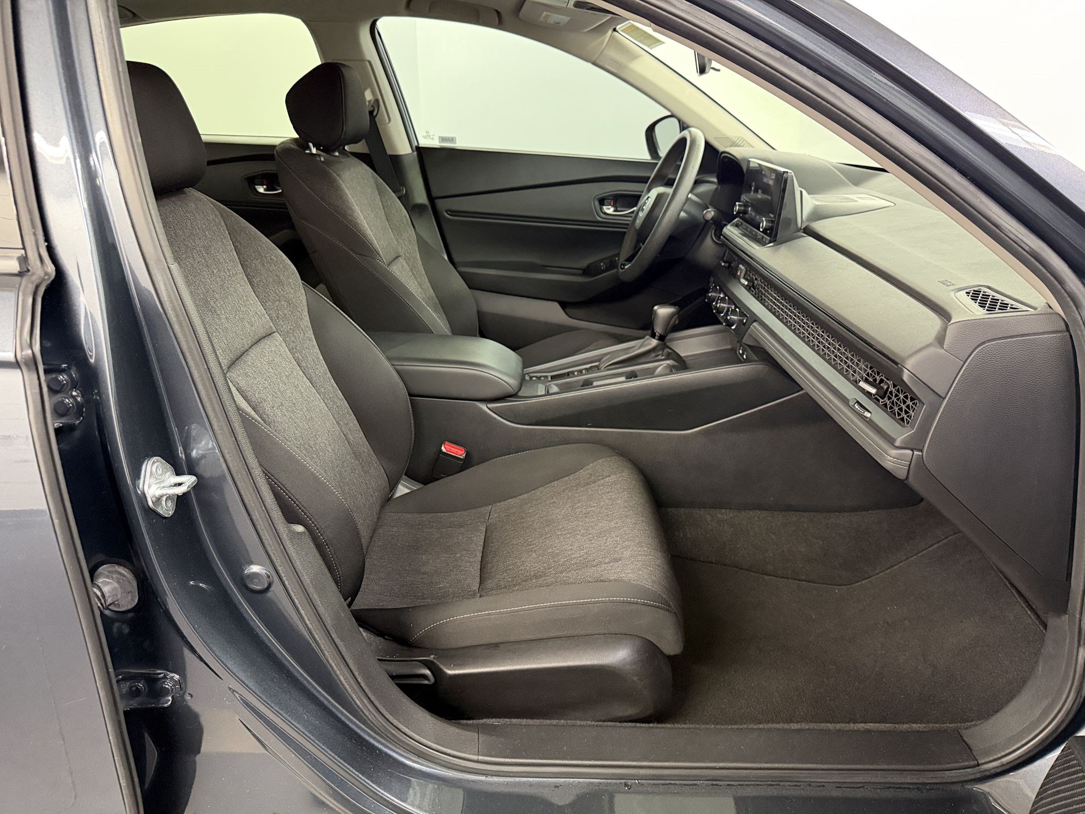 Certified 2023 Honda Accord EX image 24