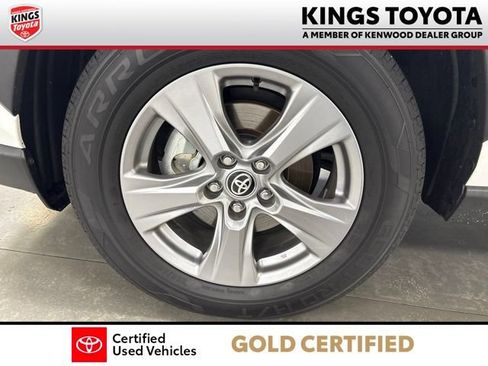 Certified 2025 Toyota RAV4 LE AWD/4WD image 24