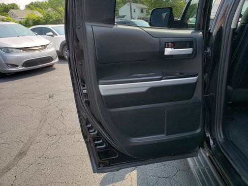Used 2017 Toyota Tundra Limited w/ Limited Premium Package AWD/4WD image 12