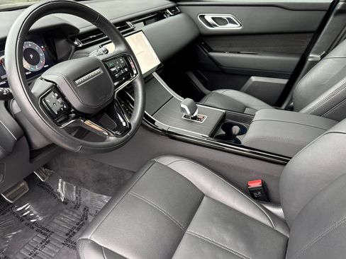 Certified 2026 Land Rover Range Rover Velar Dynamic SE AWD/4WD image 9