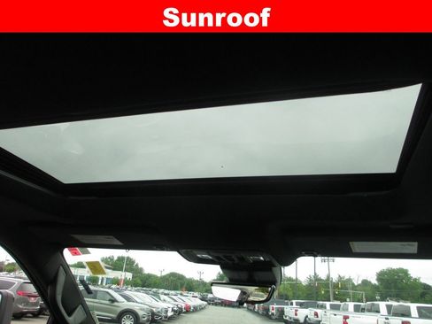 Used 2025 GMC Sierra 2500 AT4 w/ AT4 Premium Plus Package AWD/4WD image 19