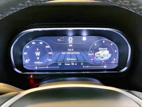 Used 2022 GMC Yukon SLE w/ Gmc Pro Safety Plus Package image 25