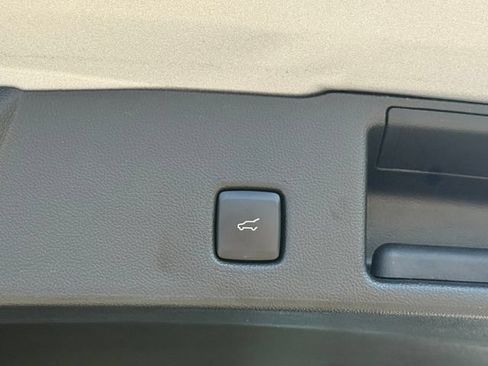 Certified 2023 Ford Escape Platinum w/ Premium Technology Package AWD/4WD image 29