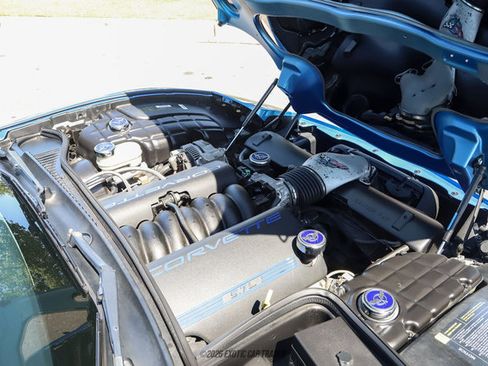Used 1998 Chevrolet Corvette Coupe w/ Roof Pkg RWD image 29