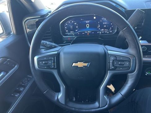 Used 2022 Chevrolet Silverado 1500 LT image 15