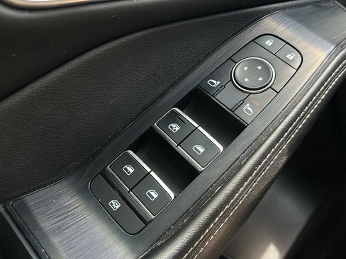 Used 2023 Nissan Rogue Platinum w/ Platinum Premium Package FWD image 11