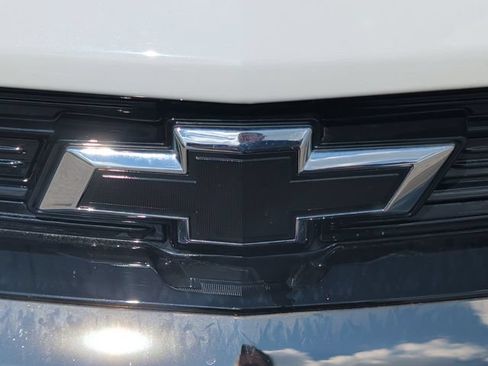 Used 2023 Chevrolet TrailBlazer RS w/ Convenience Package AWD/4WD image 32