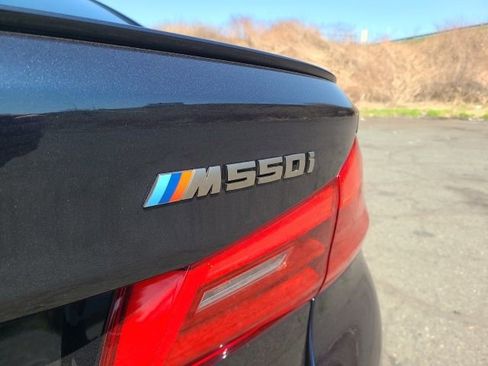 Used 2018 BMW M550i xDrive image 6