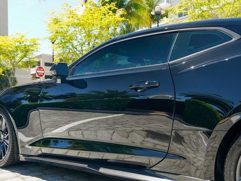 Used 2018 Chevrolet Camaro ZL1 RWD image 17