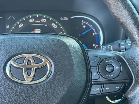 Certified 2025 Toyota RAV4 XLE image 23