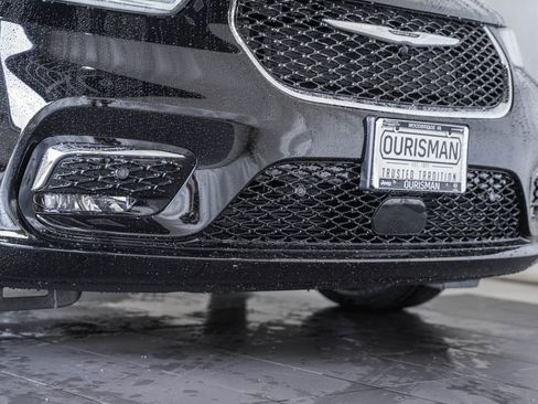 New 2026 Chrysler Pacifica Select image 12