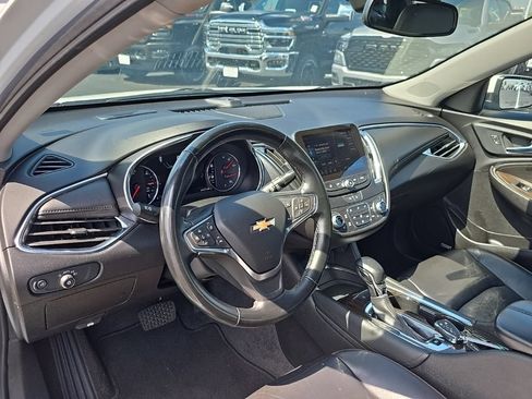 Used 2024 Chevrolet Malibu LT FWD image 12