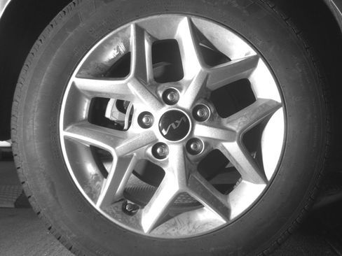 Used 2025 Kia Soul LX w/ LX Technology Package image 14