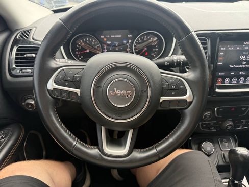 Used 2019 Jeep Compass Limited AWD/4WD image 25