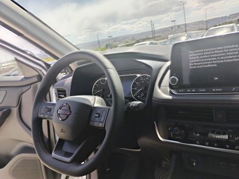 New 2026 Nissan Rogue SV AWD/4WD image 17