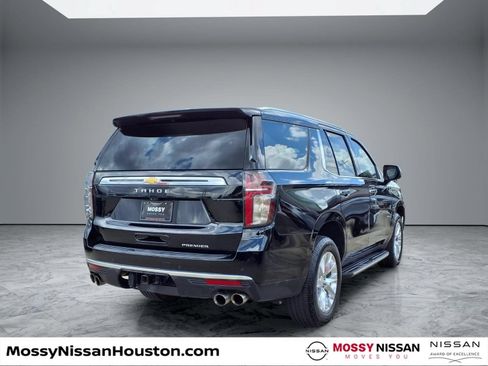 Used 2021 Chevrolet Tahoe Premier w/ Premium Package RWD image 7