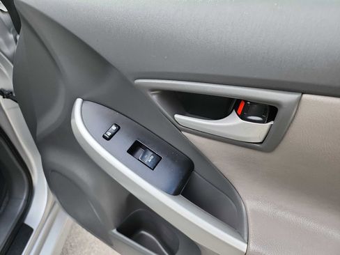 Used 2010 Toyota Prius Two FWD image 29