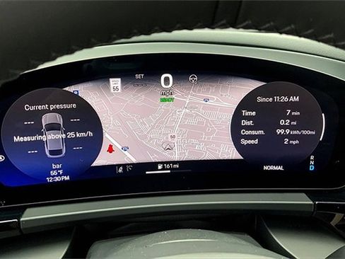 Used 2025 Porsche Macan Electric image 45