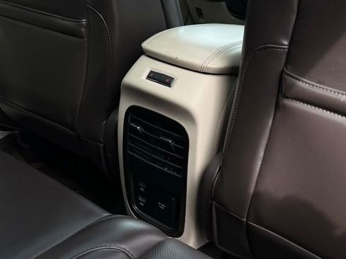 Used 2019 Lincoln MKC Reserve w/ MKC Climate Package AWD/4WD image 24