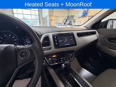 Used 2018 Honda HR-V EX image 14