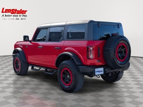 Used 2023 Ford Bronco Wildtrak image 3