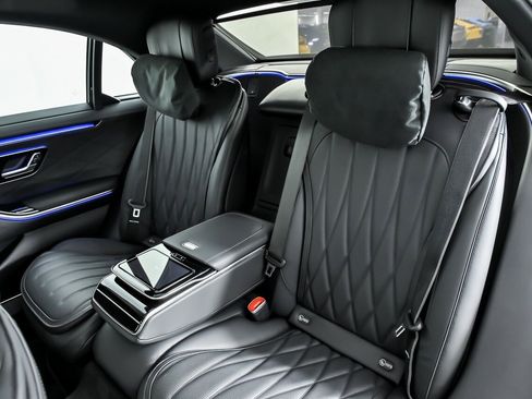 Used 2025 Mercedes-Benz S 63 AMG S image 24