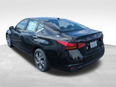 New 2025 Nissan Altima 2.5 S image 3