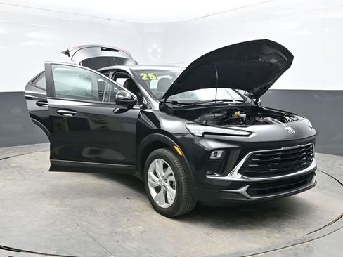 Used 2025 Buick Encore GX Preferred image 46