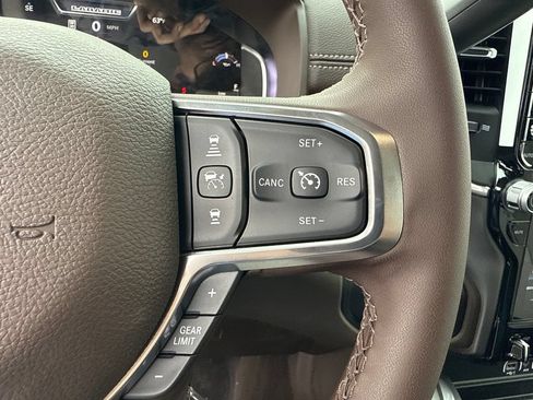 New 2026 RAM 2500 Laramie AWD/4WD image 29