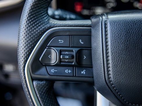 Used 2025 Toyota Tundra Limited image 6